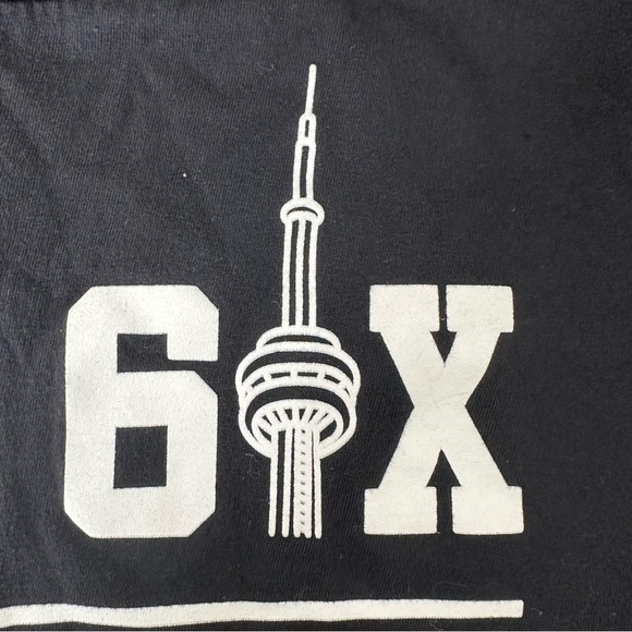 Bundle of two Toronto kids t shirts size 7/8 - Picture 10 of 16
